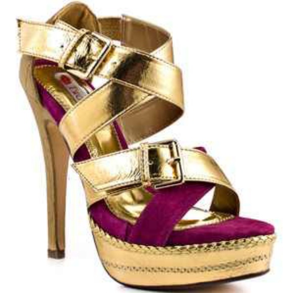 Shoes and Purses - Picture 6 of 8